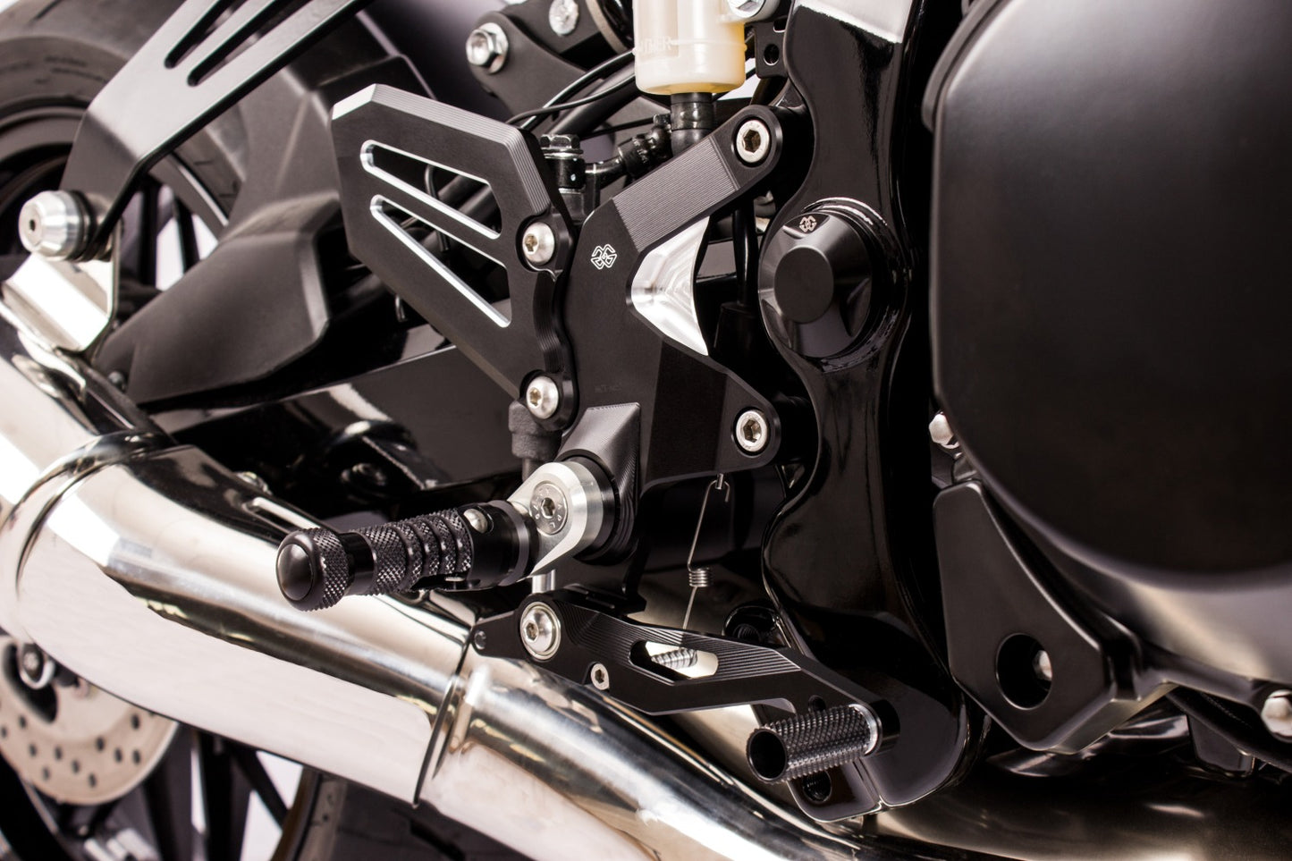 GILLES RCT10GT Fußrastenanl. Kawasaki Z900RS,2018-