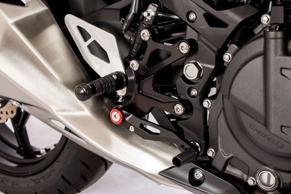 GILLES FXR Fußrastenanlage Ninja 400 schwarz