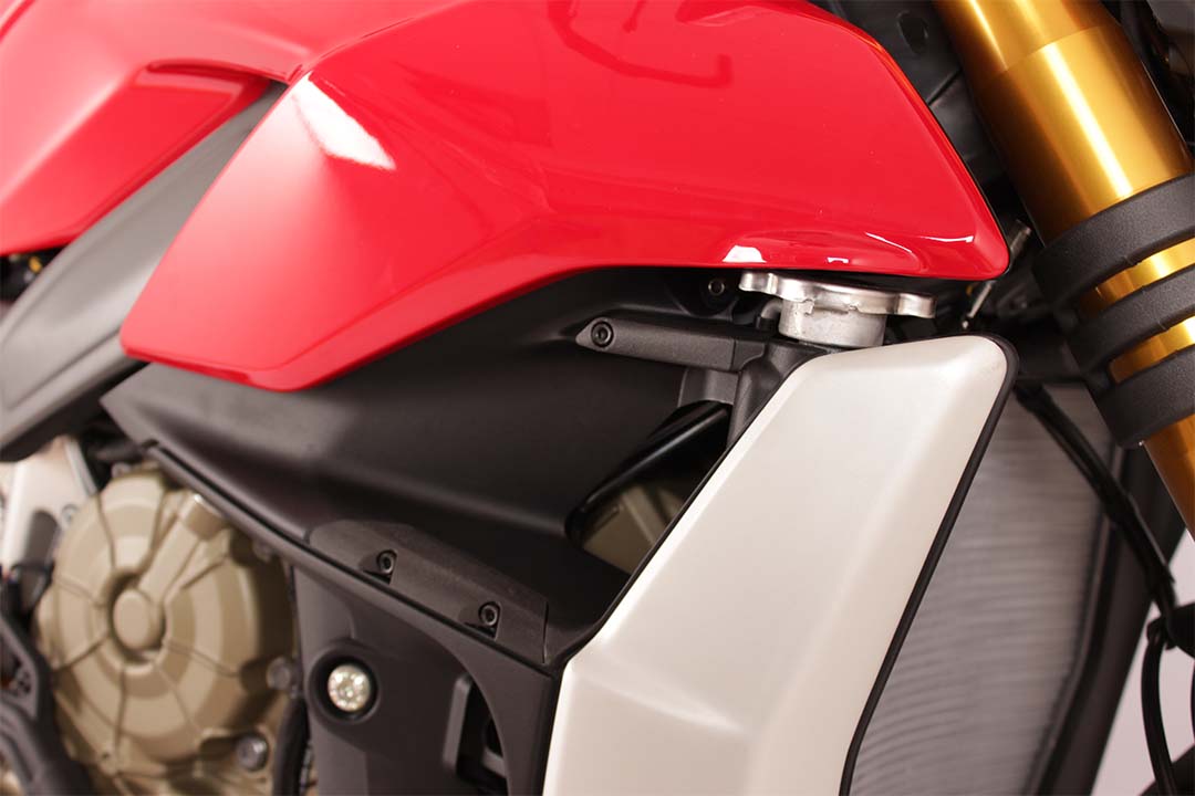Gilles Flügelabdeckung, schwarz, Ducati