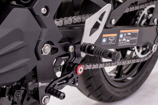 GILLES FXR Fußrastenanlage Ninja 400 schwarz